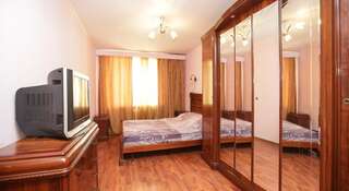 Гостиница Delovoy Hostel Новосибирск Люкс  с 3 спальнями-3